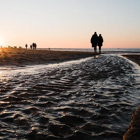 Sea Gallery Apartment *